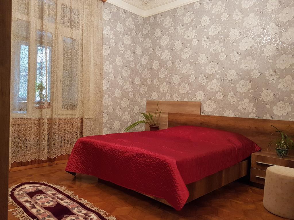 House #1 Appartement Koetaisi Buitenkant foto