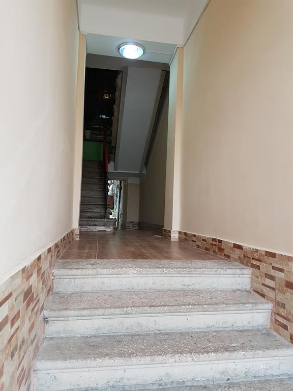 House #1 Appartement Koetaisi Buitenkant foto